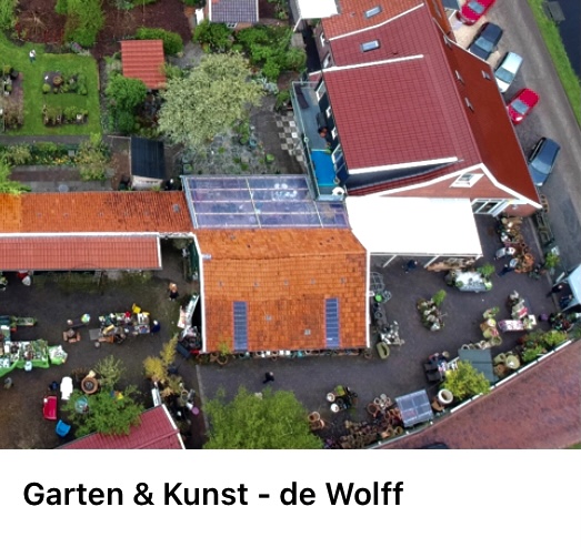Im Laden der freien Gartenberaterin Erna de wolff bietet Gartenwerkzeug |Töpfe |Deko | Gartenmöbel | Vidroflor| Klangspiele | Ostfriesland