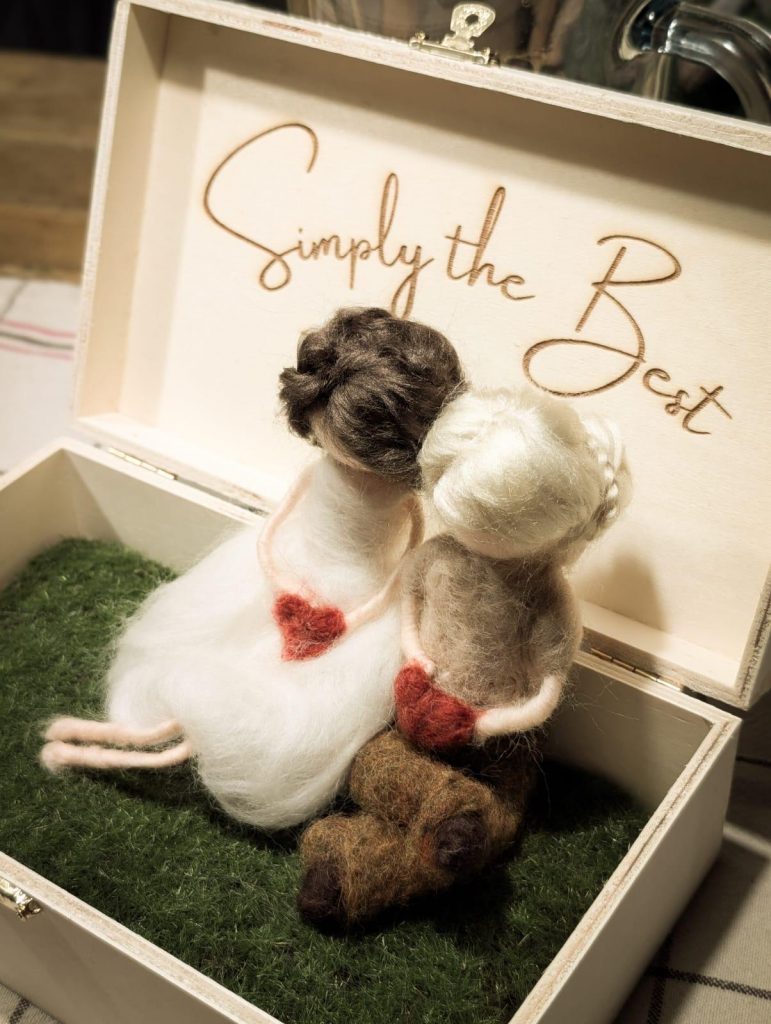 freien Gartenberaterin de Wolff www.freie-Gartenberatung.de von Garten und Kunst de Wolff für das raue Küstenklima in Wilhelmshaven, Cuxhaven, Friesland, Ostfriesland, Norddeich, Norden, Krummhörn, Hage, Berumbur, Großheide us Moormerland Ostfriesland Norddeutschland Niedersachsen Gartenplanung Beratung Gartenideen Garteninspiration von Erna de Wolff Gartenberatung Jheringsfehn Gartenplanung Ostfriesland Gartengestaltung in Niedersachsen Im Schaugarten Garten und Kunst in Ostfriesland zeigt Gartenexperte viele Gartenideen