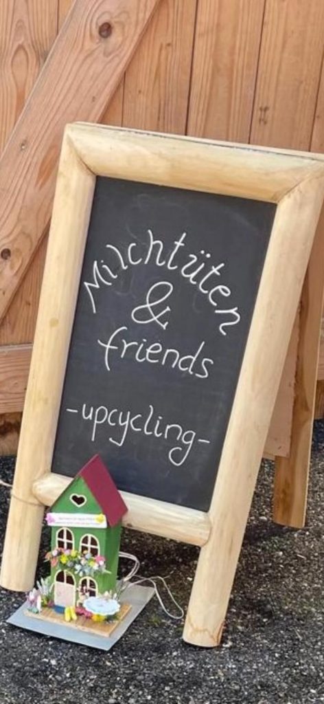 freien Gartenberaterin de Wolff www.freie-Gartenberatung.de von Garten und Kunst de Wolff für das raue Küstenklima in Wilhelmshaven, Cuxhaven, Friesland, Ostfriesland, Norddeich, Norden, Krummhörn, Hage, Berumbur, Großheide us Moormerland Ostfriesland Norddeutschland Niedersachsen Gartenplanung Beratung Gartenideen Garteninspiration von Erna de Wolff Gartenberatung Jheringsfehn Gartenplanung Ostfriesland Gartengestaltung in Niedersachsen Im Schaugarten Garten und Kunst in Ostfriesland zeigt Gartenexperte viele Gartenideen