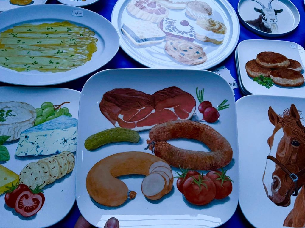 freien Gartenberaterin de Wolff www.freie-Gartenberatung.de von Garten und Kunst de Wolff für das raue Küstenklima in Wilhelmshaven, Cuxhaven, Friesland, Ostfriesland, Norddeich, Norden, Krummhörn, Hage, Berumbur, Großheide us Moormerland Ostfriesland Norddeutschland Niedersachsen Gartenplanung Beratung Gartenideen Garteninspiration von Erna de Wolff Gartenberatung Jheringsfehn Gartenplanung Ostfriesland Gartengestaltung in Niedersachsen Im Schaugarten Garten und Kunst in Ostfriesland zeigt Gartenexperte viele Gartenideen