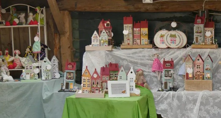 freien Gartenberaterin de Wolff www.freie-Gartenberatung.de von Garten und Kunst de Wolff für das raue Küstenklima in Wilhelmshaven, Cuxhaven, Friesland, Ostfriesland, Norddeich, Norden, Krummhörn, Hage, Berumbur, Großheide us Moormerland Ostfriesland Norddeutschland Niedersachsen Gartenplanung Beratung Gartenideen Garteninspiration von Erna de Wolff Gartenberatung Jheringsfehn Gartenplanung Ostfriesland Gartengestaltung in Niedersachsen Im Schaugarten Garten und Kunst in Ostfriesland zeigt Gartenexperte viele Gartenideen